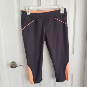 Workout capri pants